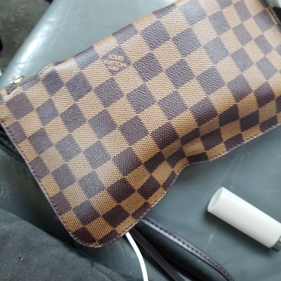 Different items - Picture 11 of 13